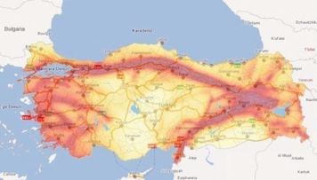 turkiyede-bes-bal-gucunde-zelzele-oldu